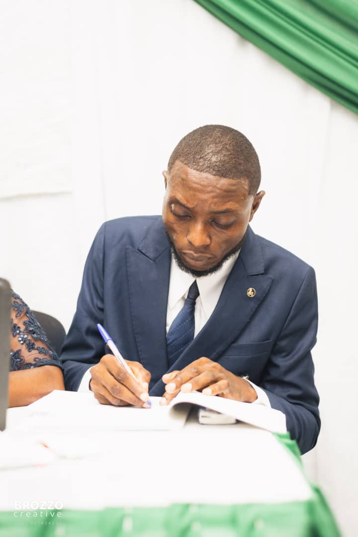 Pr. Paul-René LOHATA TAMBWE OKITOKOSA